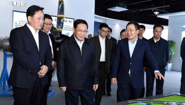 郊区,书记,新作,认真贯彻,中国特色社会主义,首站,振兴战略,精神状态,主阵地,制造业