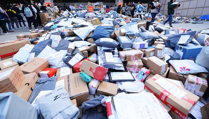 双十一,包裹,李江,一公里,快递公司,驿站,一个,爆仓,小驿站,大考