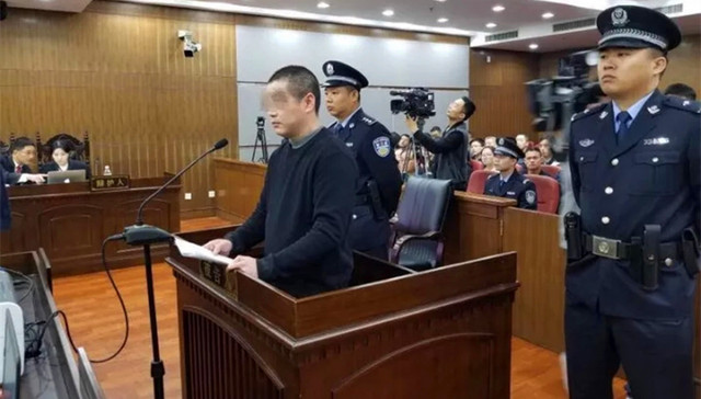 徐利,,,判处被告人,剥夺政治权利,中华人民共和国刑法,当场劫取,非法持有,抢劫致人死亡,抢劫数额