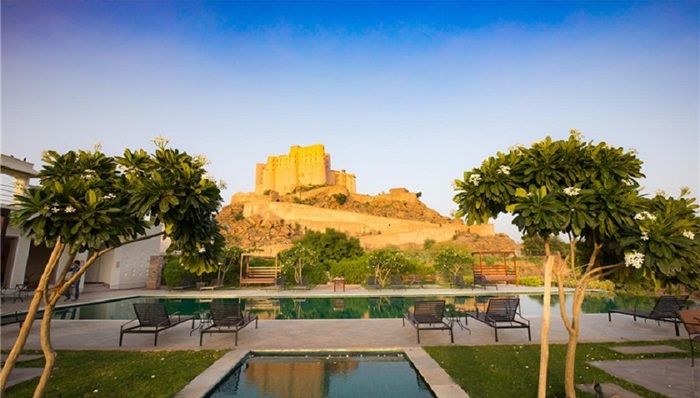 由军事堡垒改造而成的阿丽拉酒店，除了奢华还有什么？