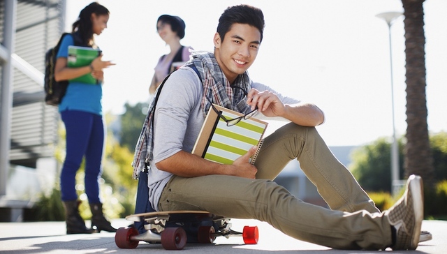 亚裔录取线比白人高140分 平权教育在美国为何这么难？