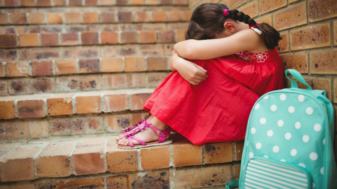 【界面评论】幼儿园虐童事件频发 为什么连监控都不起效？