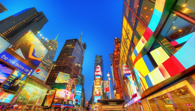 【财经24小时】中国再降消费品进口关税  互金协会提示网络小额现金贷风险