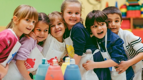 外国都是如何防治虐童行为的？