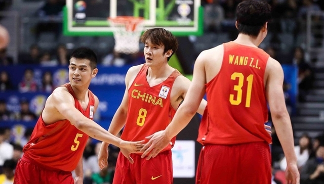 丁彦雨航、孙铭徽双星闪耀 中国男篮客胜韩国取世预赛两连胜
