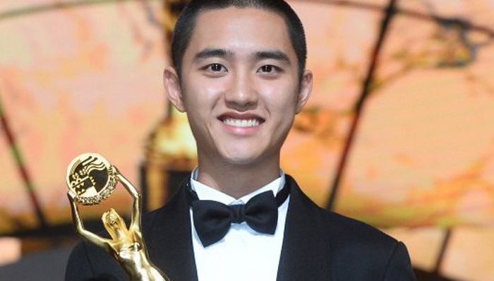 【文娱早报】宋康昊罗文姬分获青龙奖最佳男女主奖 红星新闻创始人蒋泉洪离职