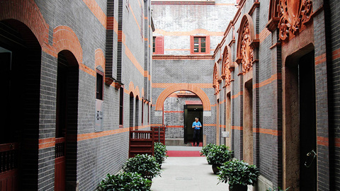 H5 | 从一大会址再出发，中国新闻人为新时代书写新篇章