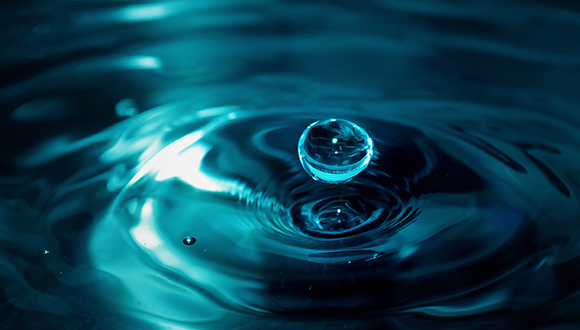 【财经24小时】水资源税改革试点新增九省份  央行货币政策委员建议下调增长目标