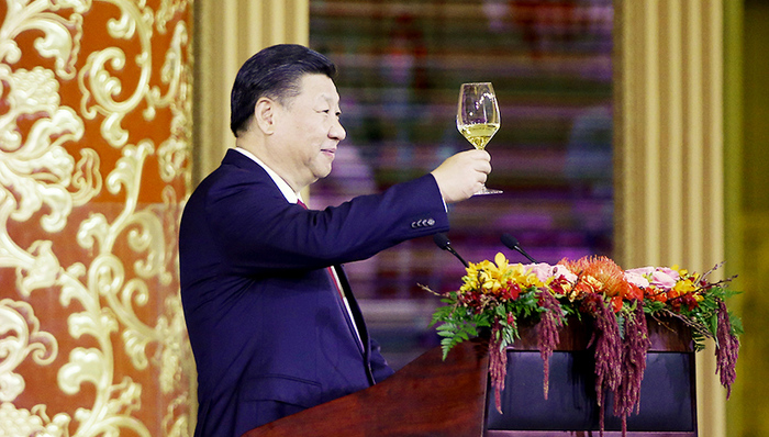 中国故事,总书记,实践者,成就梦想,众力,全国各族人民,走进新时代,国家博物馆,肩头,征程