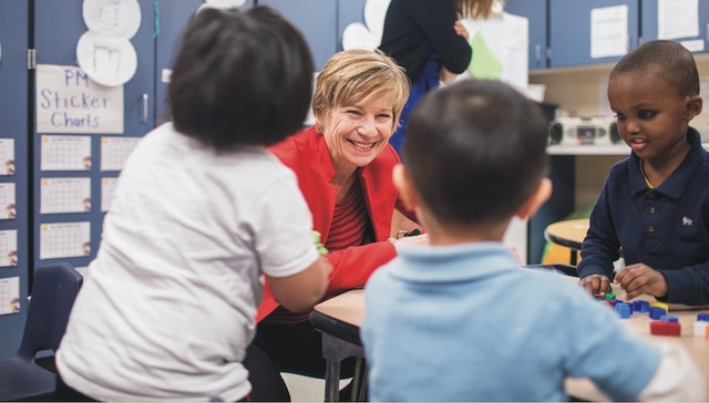 【专访】 盖茨基金会CEO：艾滋病援助若削减10% 将影响500多万人