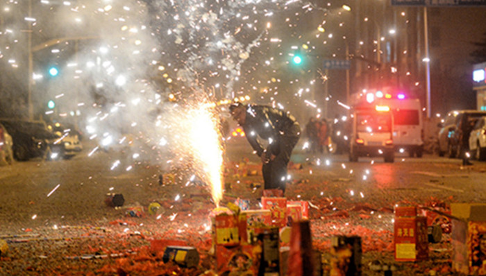 禁燃令,燃放鞭炮,摩天轮,动批,北京疏解,盗墓案,祖师爷,烧炭取暖,伦敦眼