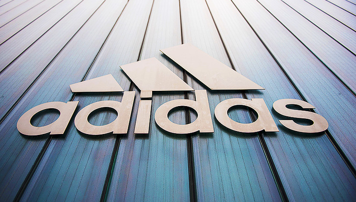 adidas,饥饿营销,奢侈品行业,Anker,CNBC,Flyknit,iapm,VaporMax