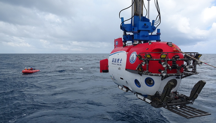 “深海勇士”4500米载人潜水器明年启用 都有什么创新？