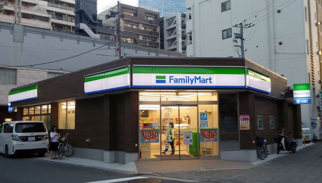 便利店还能兼任健身房、洗衣店和卡拉OK？日本全家说没有不可能