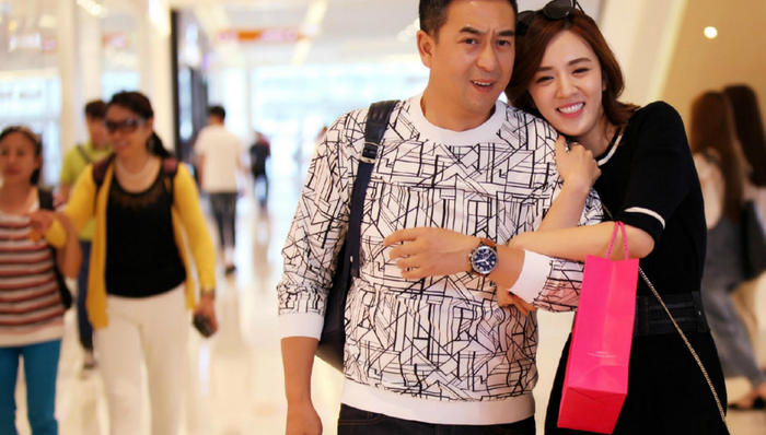 【个人意见】张嘉译们的“老少恋”是不是三观不正？