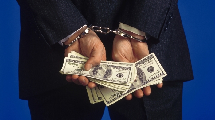 违规,证监会,上市公司,券商,A股市场,化工医药,破发,医药制造业,踩线,股价行为