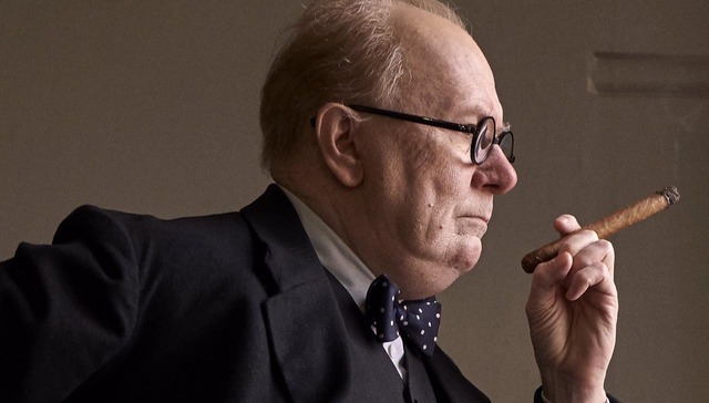 【个人意见】《至暗时刻》：加里·奥德曼已经预定好奥斯卡最佳男主角一个位置了