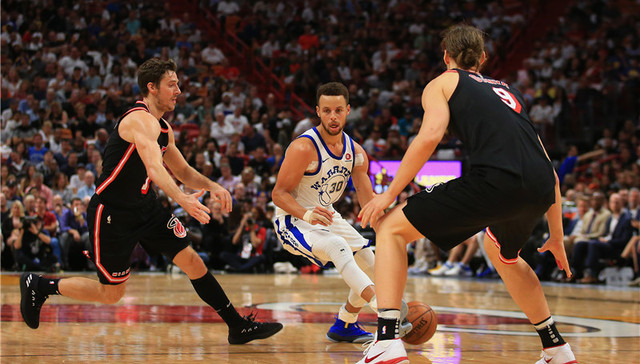 威少又三双雷霆险胜残阵马刺 库里30分勇士轻取热火