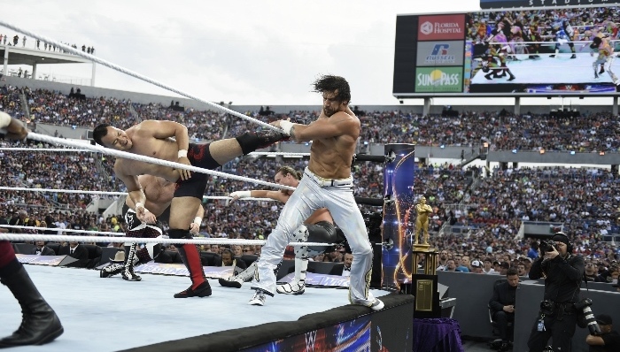 举办城市眼里的香饽饽 WWE摔跤狂热大赛奥兰多创收1.8亿美元