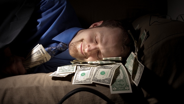 【财经数据】中国外汇储备连升10个月 人民币中间价9连跌