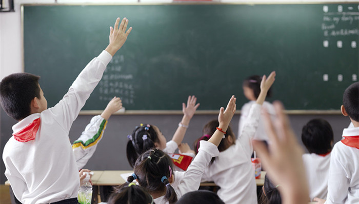 小学放学,秸秆焚烧,公职人员,神童,购车摇号,国家公祭仪式,西双版纳