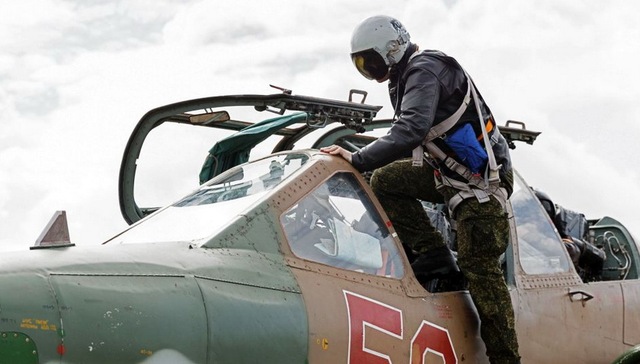 普京突访叙利亚宣布撤军 阿萨德：不会忘记一起流的血