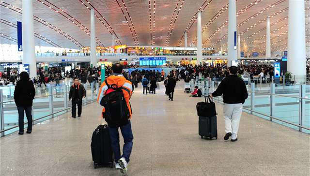 首都机场回应“男厕里的母婴室”：实为针对特殊群体的家庭卫生间