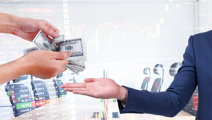 斯太尔,业绩补偿,起诉