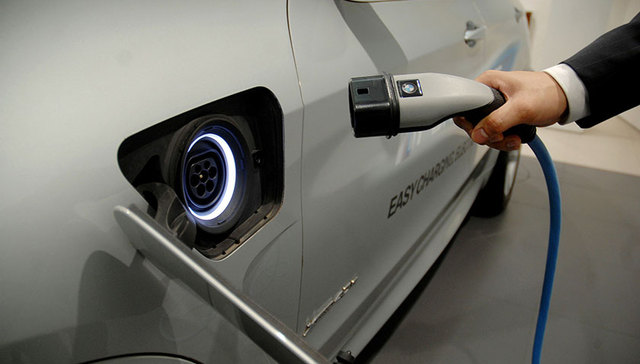 造车新势力年底密集出洞 谁是真正实力王？