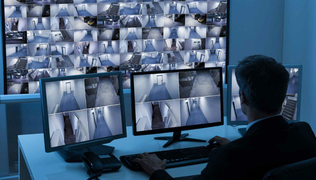 从全景监狱到水滴直播：监控系统是如何层层渗入日常生活的？