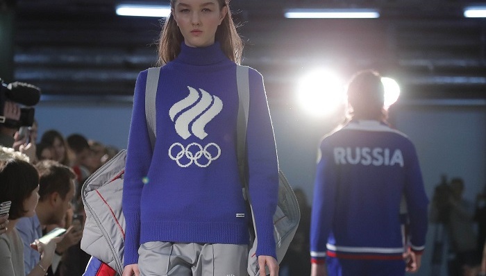 【体育晚报】俄运动员冬奥服装禁用国籍标识 中国盲人男足亚锦赛夺冠