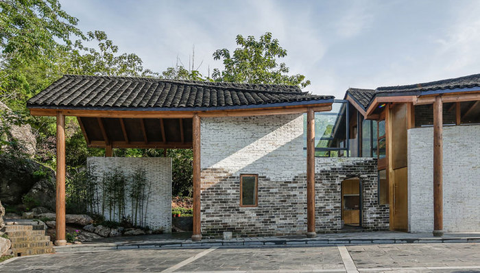 安徽铜陵再造老宅，在古村落中饱览山景