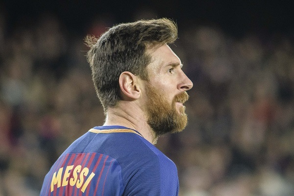 【体育晚报】足协又颁新政 梅西当选阿根廷年度最佳海外球员