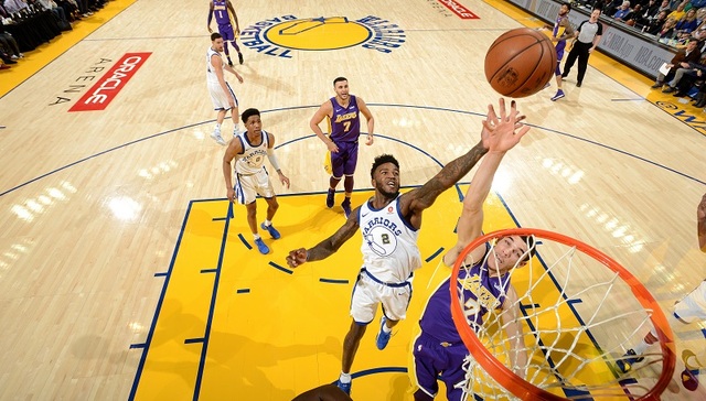 哈登空砍51分火箭遭逆转连败 威少准绝杀助雷霆险胜