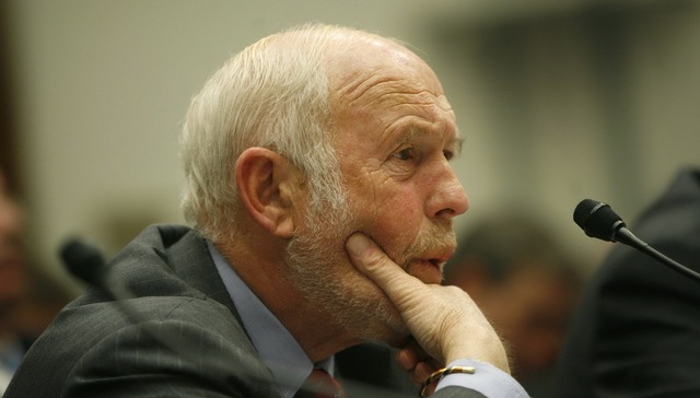 西蒙斯：“文艺复兴”的数字皇帝