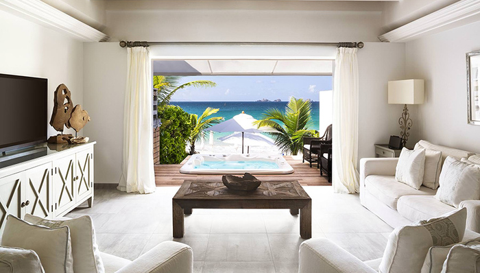 住酒店看上房间里什么了？名正言顺“顺”走呗