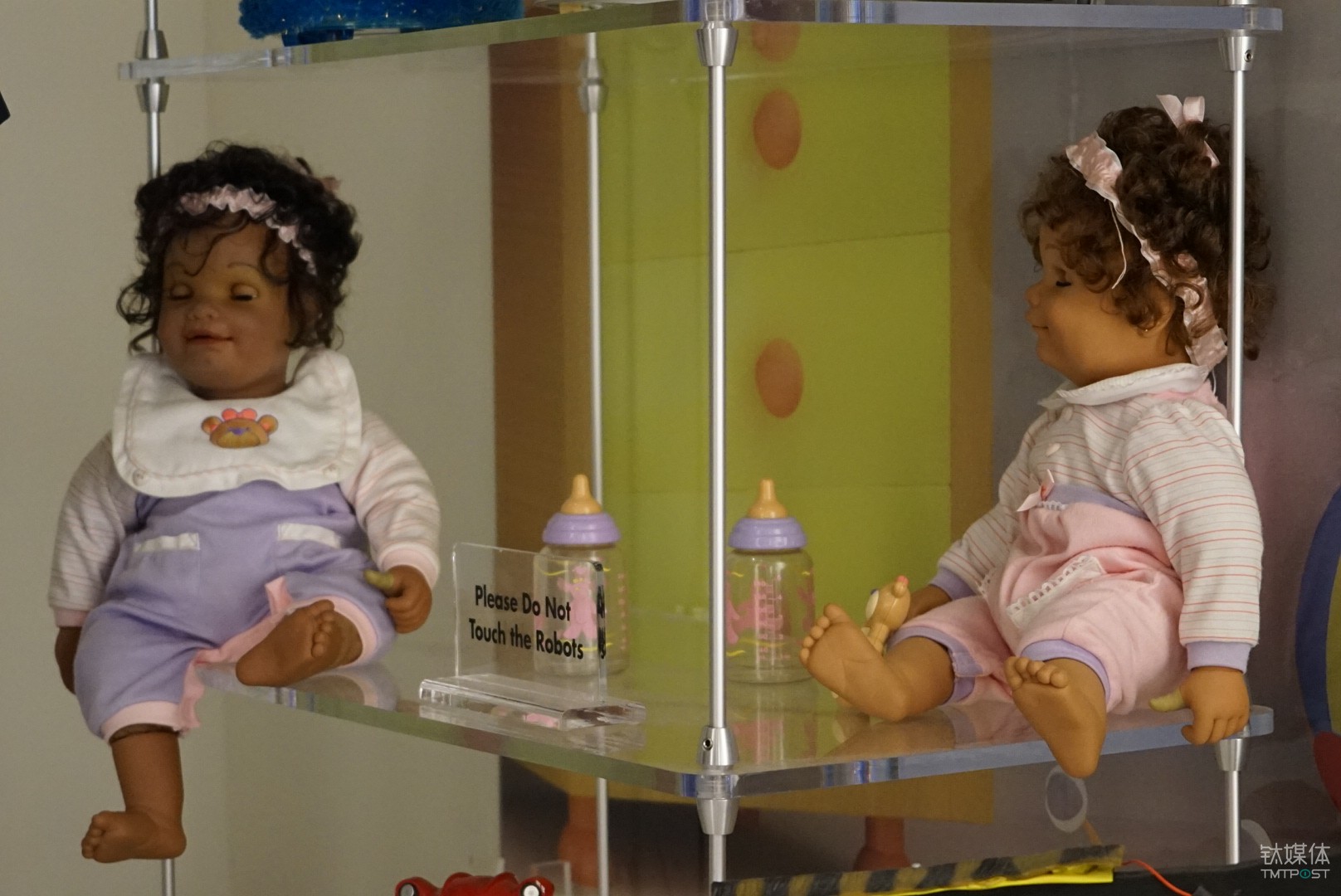 玩具娃娃机器人