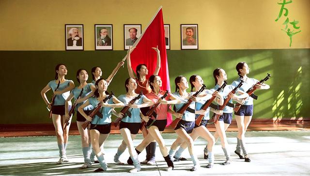 芳华,冯小刚,美拉,票房破,净利润,投资比例,上映,火王,长按,年报