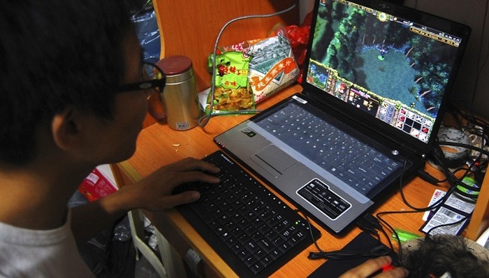 受政府专项整治网游违法违规影响  网易腾讯股价下跌