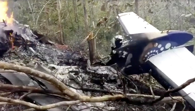 哥斯达黎加一小型飞机坠毁 机上12人全部遇难