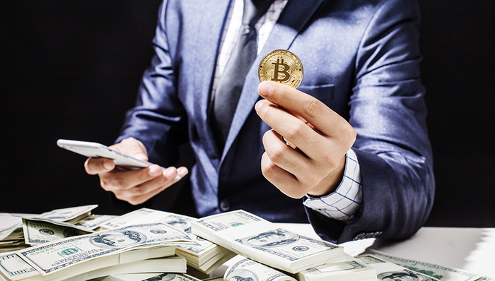 比特币,华尔街,火币网