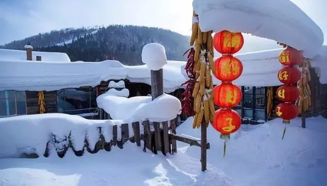 人民日报评雪乡宰客：要鼓口袋先赚口碑