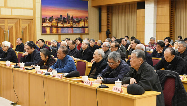 老同志,工作机制,重点工作,党中央,合作竞争,城市核心,改革发展,文字编辑,图片编辑