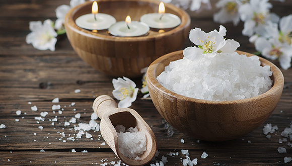 【财经24小时】食盐价格将由经营者自主确定 央行同业存单备案新规出台