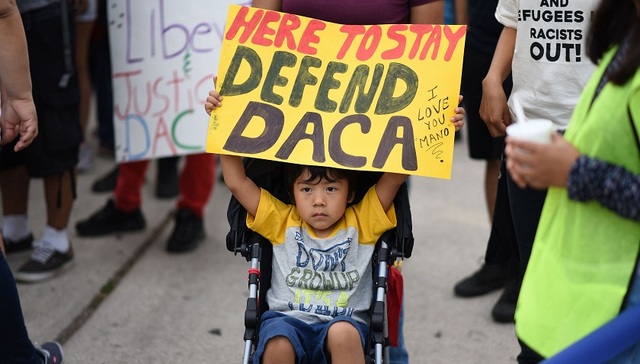 “梦想者”暂时不会被遣返 美法官判定政府继续执行DACA