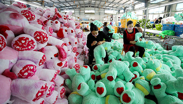 李克强：2017年中国GDP预计增长6.9%左右