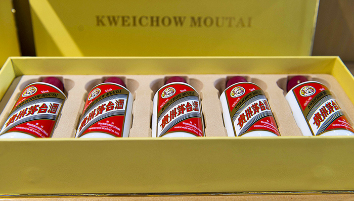 茅台集团,虚拟专用服务器,茅台酒厂,黄牛,电商,经销商,第一财经,出货,贵州茅台,储存