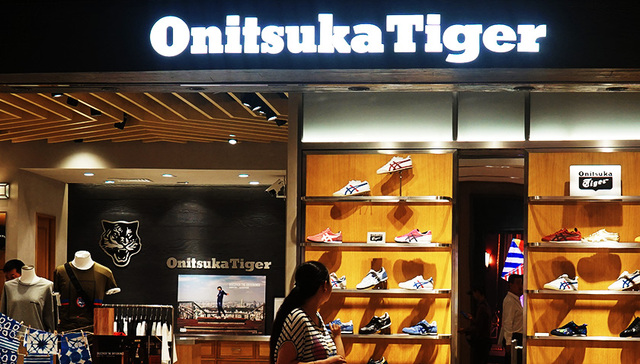 耐克,鬼冢虎,明星代言,李宇春