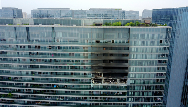 杭州保姆纵火案受害者家属申请公开消防救援信息 消防：延期答复