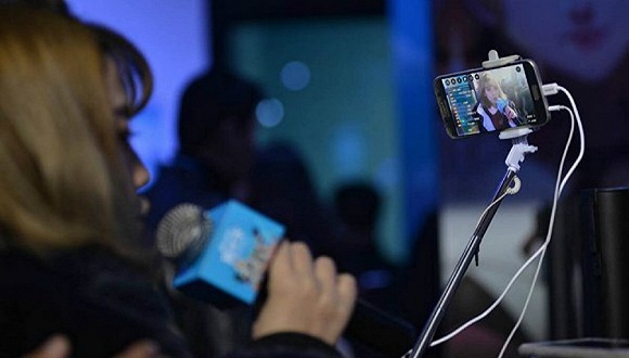 直播竞答冲入印度